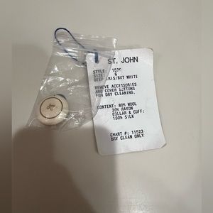 St. John Knit White & Gold Enamel Button